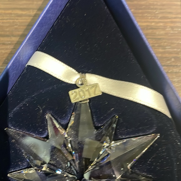 Swarovski 2017 annual edition ornament- ‼️‼️PRICE DROP ‼️‼️ - Picture 3 of 4
